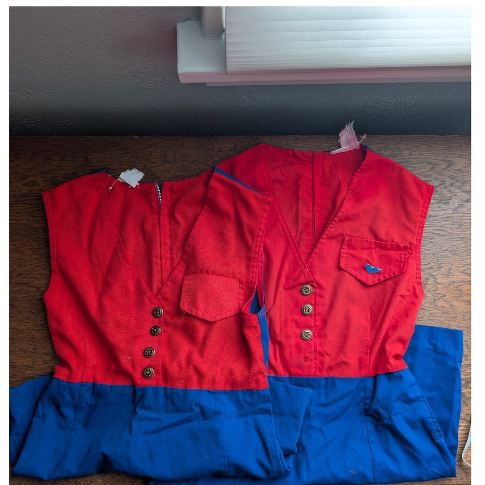 Blue Bird Camp Fire Girls Uniform Set of 2 Red Blue Vintage Buttons Pin Ages 3-5